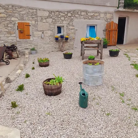 Kuca Za Odmor Lana Apartment *