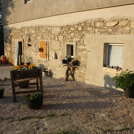 Kuca Za Odmor Lana Apartment *